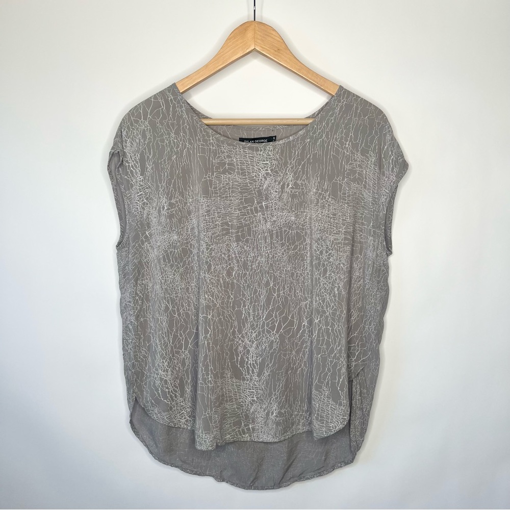 DYLAN GEORGE CRACKING SHIRT TOP SMALL GREY